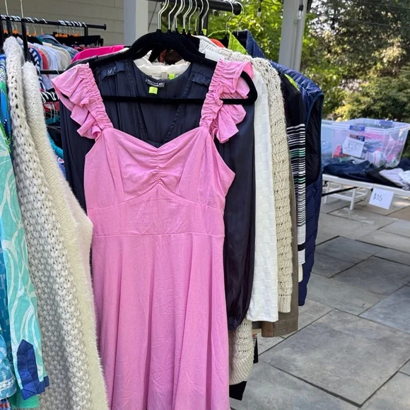 francescas pink dress Francesca Retrofete line chiffon bridesmaid dresses features v neckline For Love & Lemons Francesca